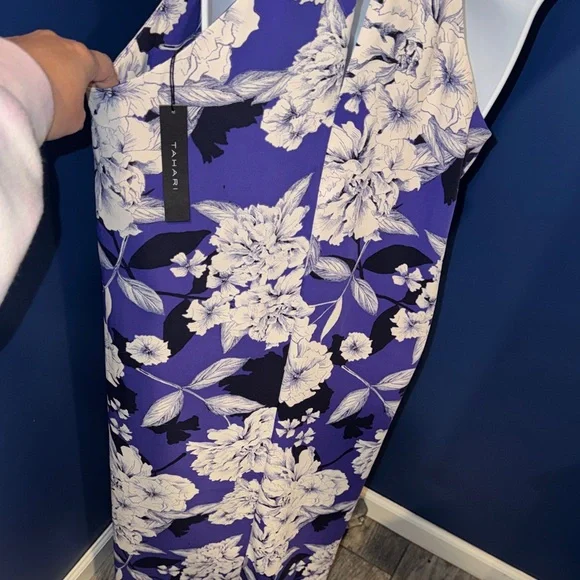 Tahari- NWT Purple Floral Maxi Dress with White Blooms Size Medium - Picture 13 of 13